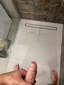 Snapshot of MrZli chatting on 10-22-25, 05:45 MrZli online show from 10-22-25, 05:45