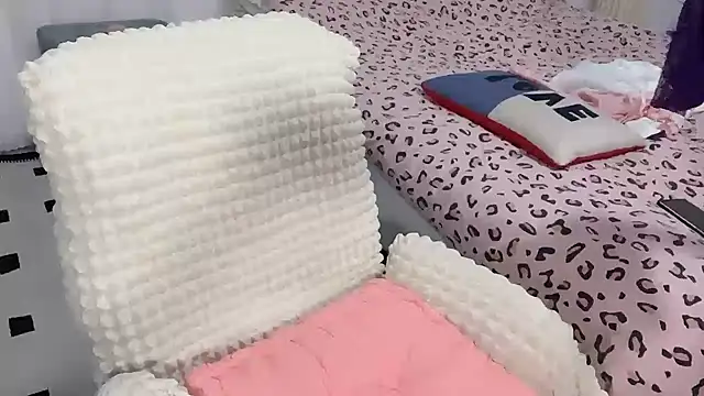 Xiali-166 online show from 10-25-25, 11:31