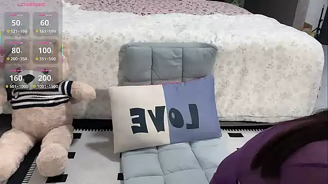 Xiali-166 online show from 10-21-25, 10:58