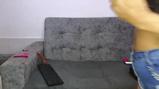 adahira08 online show from 04-08-26, 03:30