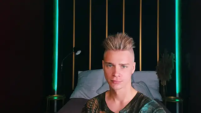 LawrenceMiles online show from 09-15-25, 10:48