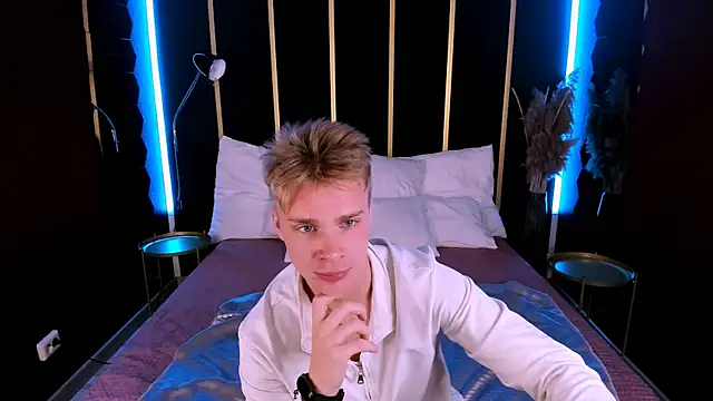 LawrenceMiles online show from 10-05-25, 11:23