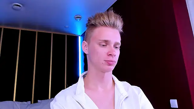 LawrenceMiles online show from 10-03-25, 11:12