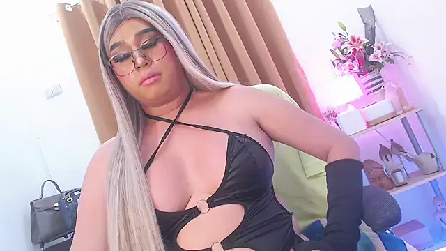 miss ashly  online show from 09-22-25, 05:08