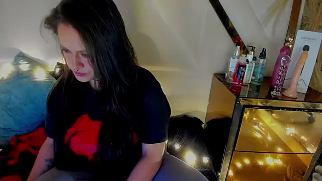 Morana  Hot online show from 11-16-25, 04:50