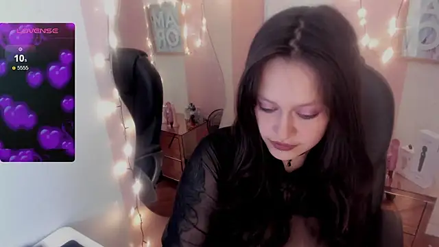 Morana  Hot online show from 10-12-25, 05:20