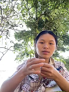 milo bae online show from 11-25-25, 02:56