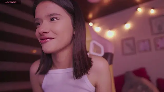 Lana Dreams  online show from 11-15-25, 12:14