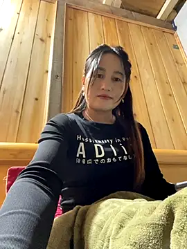 phungtiti online show from 11-18-25, 04:27