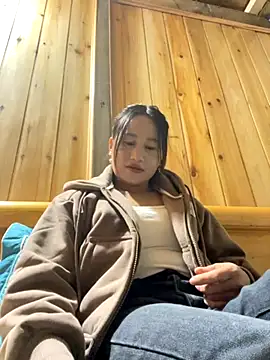 phungtiti online show from 11-23-25, 04:11