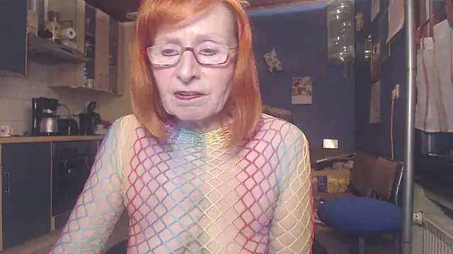 Snapshot of SexySilvie chatting on 02-13-25, 02:52 SexySilvie online show from 02-13-25, 02:52
