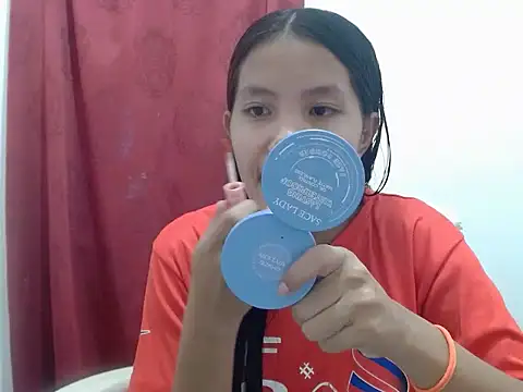 Snapshot of Joys_Wet_Pussy chatting on 10-31-25, 04:42 Joys Wet Pussy online show from 10-31-25, 04:42