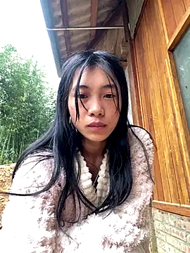 EmLy02 online show from 11-13-25, 01:31