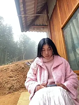 EmLy02 online show from 12-04-25, 01:04