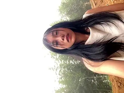 EmLy02 online show from 11-06-25, 12:25