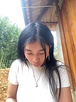 EmLy02 online show from 11-07-25, 09:14