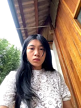 EmLy02 online show from 11-14-25, 01:31