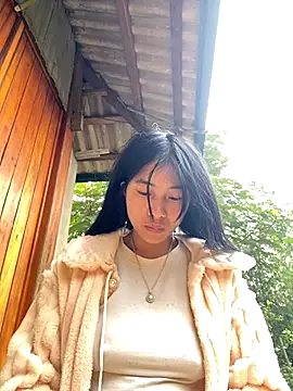 EmLy02 online show from 10-28-25, 12:22