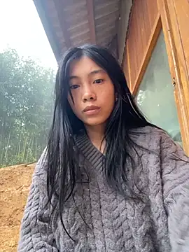 EmLy02 online show from 11-03-25, 12:05