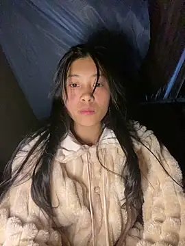 EmLy02 online show from 11-28-25, 12:16