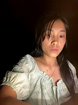 Snapshot of EmLy02 chatting on 09-23-25, 01:40 EmLy02 online show from 09-23-25, 01:40