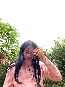 EmLy02 online show from 11-21-25, 01:37