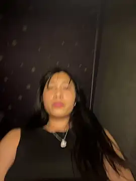 Snapshot of EmLy02 chatting on 02-01-26, 07:39 EmLy02 online show from 02-01-26, 07:39