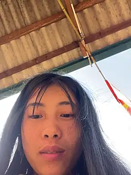 Snapshot of EmLy02 chatting on 01-19-26, 02:37 EmLy02 online show from 01-19-26, 02:37