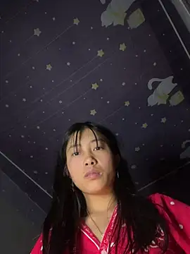 EmLy02 online show from 01-15-26, 04:38