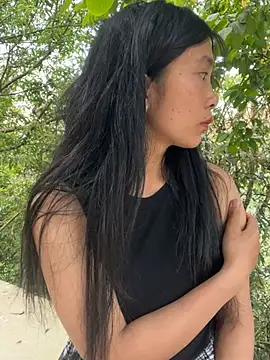 EmLy02 online show from 04-09-26, 10:21