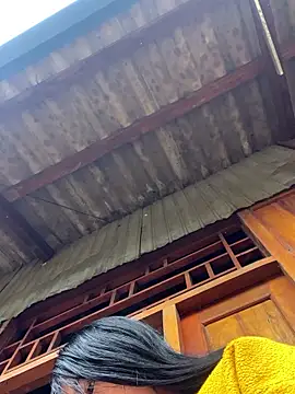 Snapshot of EmLy02 chatting on 01-16-26, 01:31 EmLy02 online show from 01-16-26, 01:31