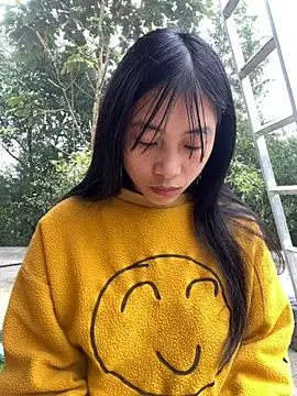 EmLy02 online show from 03-05-26, 03:14