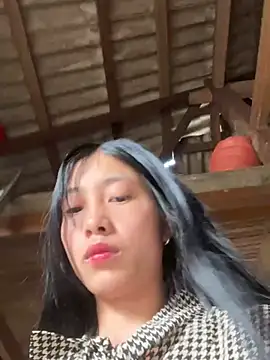 EmLy02 online show from 04-03-26, 01:01