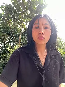 Snapshot of EmLy02 chatting on 02-21-26, 02:57 EmLy02 online show from 02-21-26, 02:57