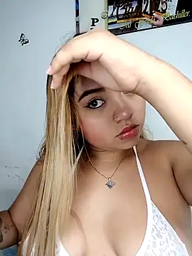 Emily  Hott online show from 05-03-26, 12:16