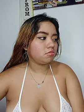 Emily  Hott online show from 05-22-26, 09:07