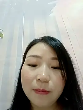 Snapshot of lingling5200 chatting on 10-01-25, 01:11 lingling5200 online show from 10-01-25, 01:11