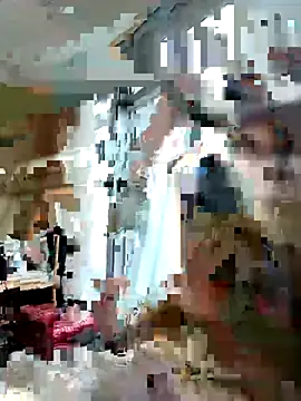 Snapshot of lingling5200 chatting on 09-09-25, 03:05 lingling5200 online show from 09-09-25, 03:05