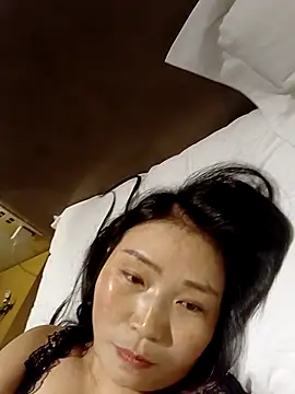 Snapshot of lingling5200 chatting on 09-11-25, 02:06 lingling5200 online show from 09-11-25, 02:06