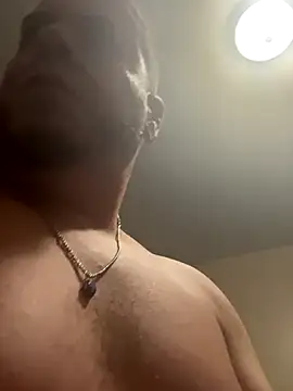 kev0n2389 online show from 10-05-25, 04:58