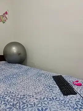 Nina vallon online show from 10-04-25, 10:39