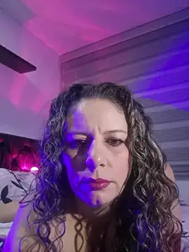 Snapshot of Nina_vallon chatting on 06-12-26, 10:35 Nina vallon online show from 06-12-26, 10:35