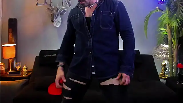 Snapshot of dennis_cox1 chatting on 04-23-26, 12:11 dennis cox1 online show from 04-23-26, 12:11