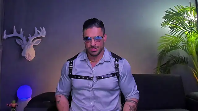 dennis cox1 online show from 12-14-25, 05:24