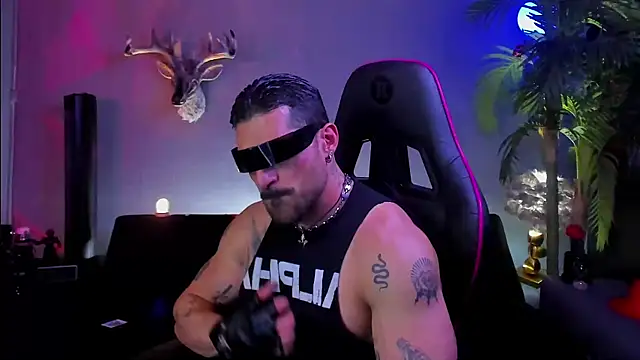 dennis cox1 online show from 03-25-26, 04:12