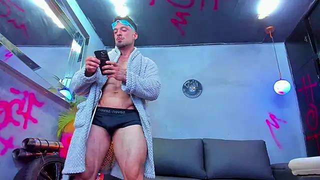 Snapshot of dennis_cox1 chatting on 09-11-25, 12:32 dennis cox1 online show from 09-11-25, 12:32