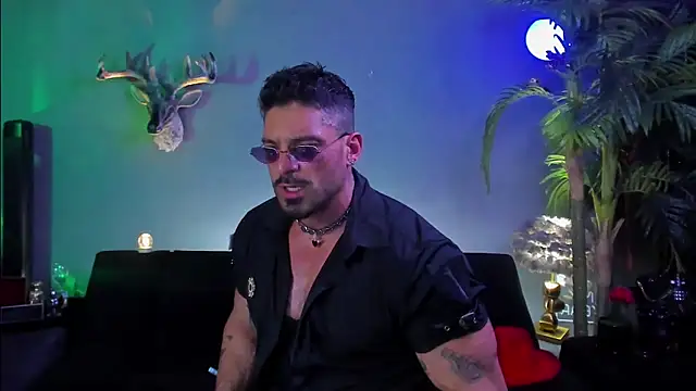 Snapshot of dennis_cox1 chatting on 04-19-26, 06:14 dennis cox1 online show from 04-19-26, 06:14