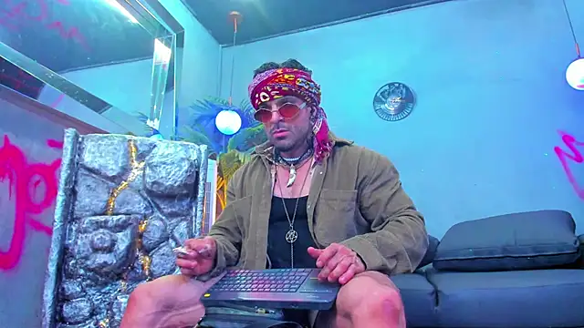 Snapshot of dennis_cox1 chatting on 09-19-25, 02:48 dennis cox1 online show from 09-19-25, 02:48