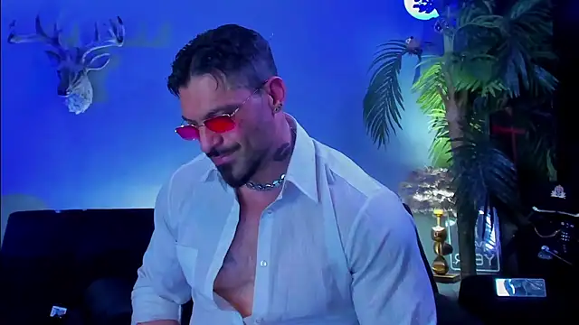 Snapshot of dennis_cox1 chatting on 05-21-26, 01:58 dennis cox1 online show from 05-21-26, 01:58