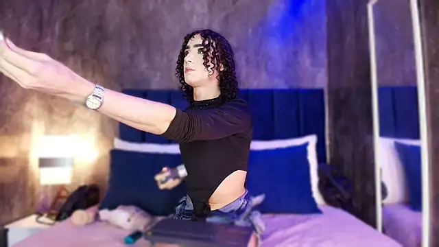 Ballesteros  online show from 11-29-25, 03:50